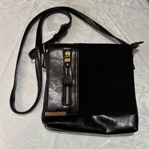 Manocchio Black Crossbody Bag